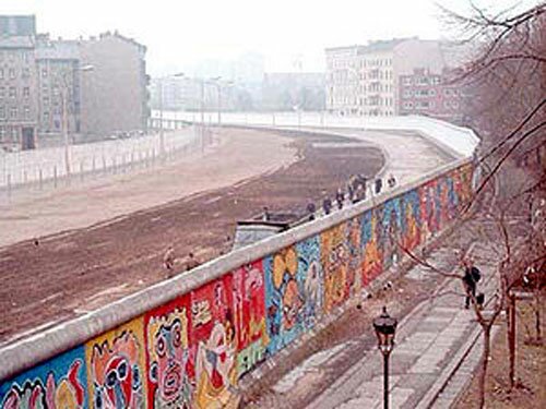 Вид на стену со стороны Западного Берлина, 1986.