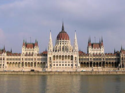 Будапешт. Здание парламента. Построено в неоготическом стиле архитектором И. Штейндлем. 1884-1904. 